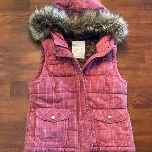 Aeropostale vest, medium